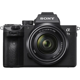 Sony Sony Alpha A7 III MILC Fényképezőgép, Fekete + 28-70 mm Objektív